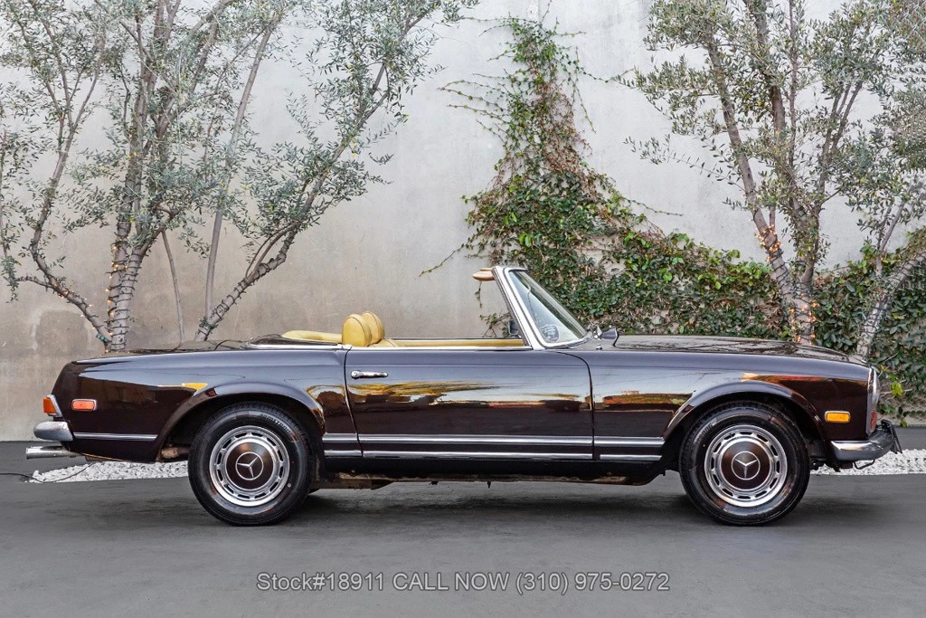 1969 Mercedes-Benz W110 - Image 4 of 12