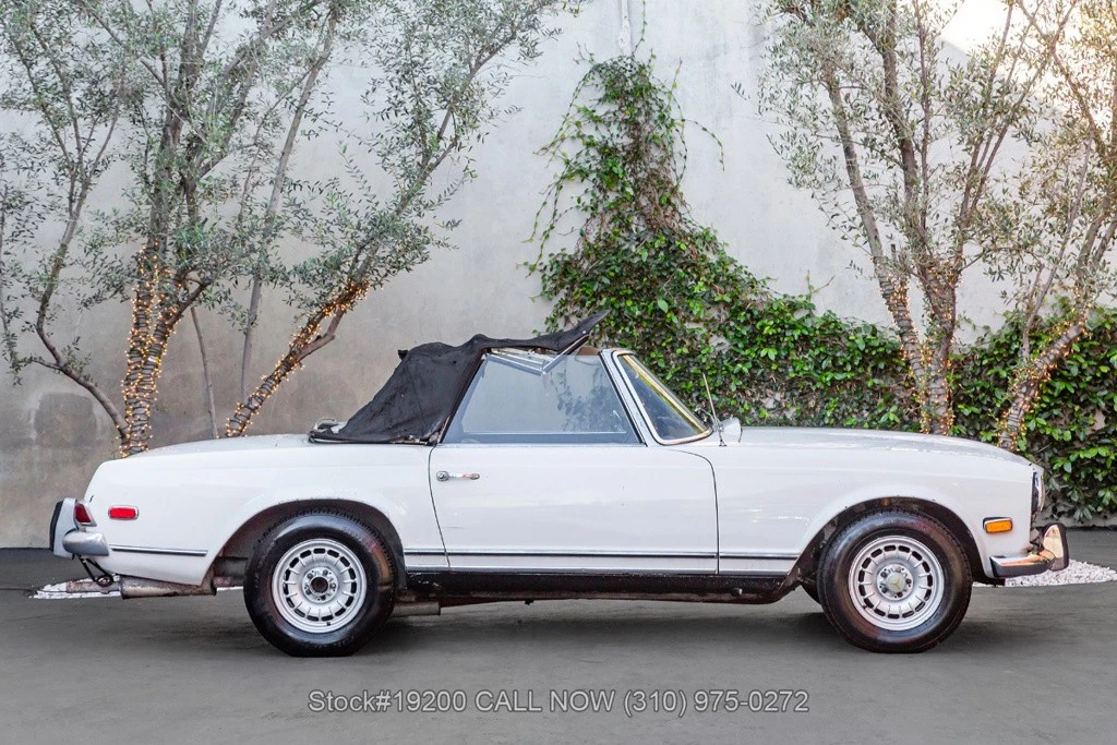 1969 Mercedes-Benz W110 - Image 10 of 12