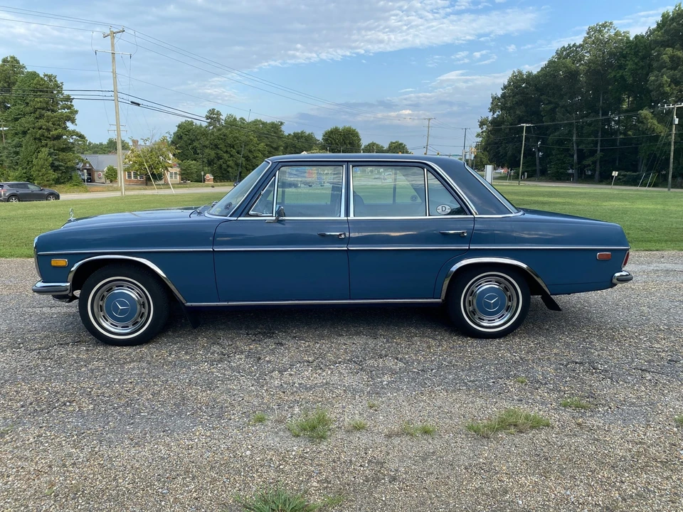 1969 Mercedes-Benz W114 & W115 - Image 8 of 31