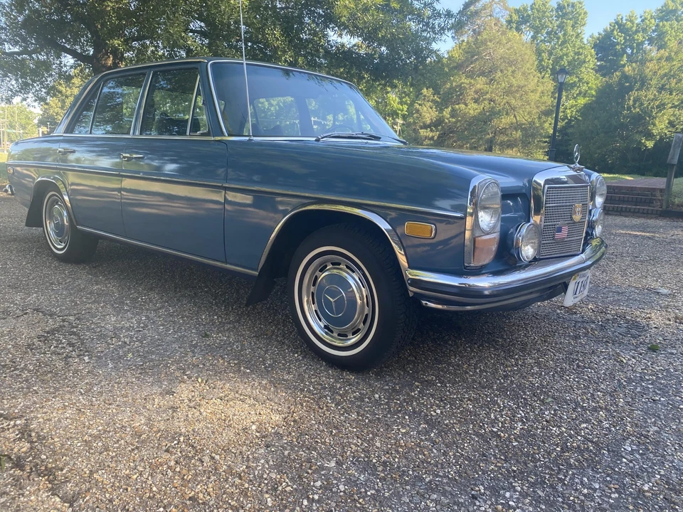 1969 Mercedes-Benz W114 & W115 - Image 18 of 31