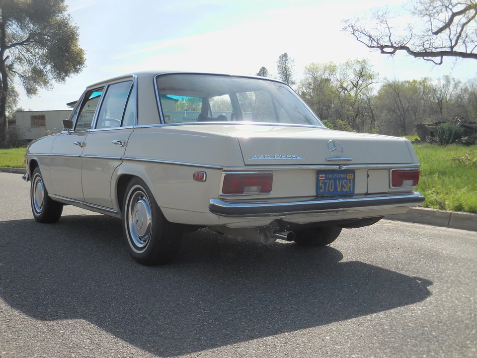 1969 Mercedes-Benz W114 & W115 - Image 6 of 31