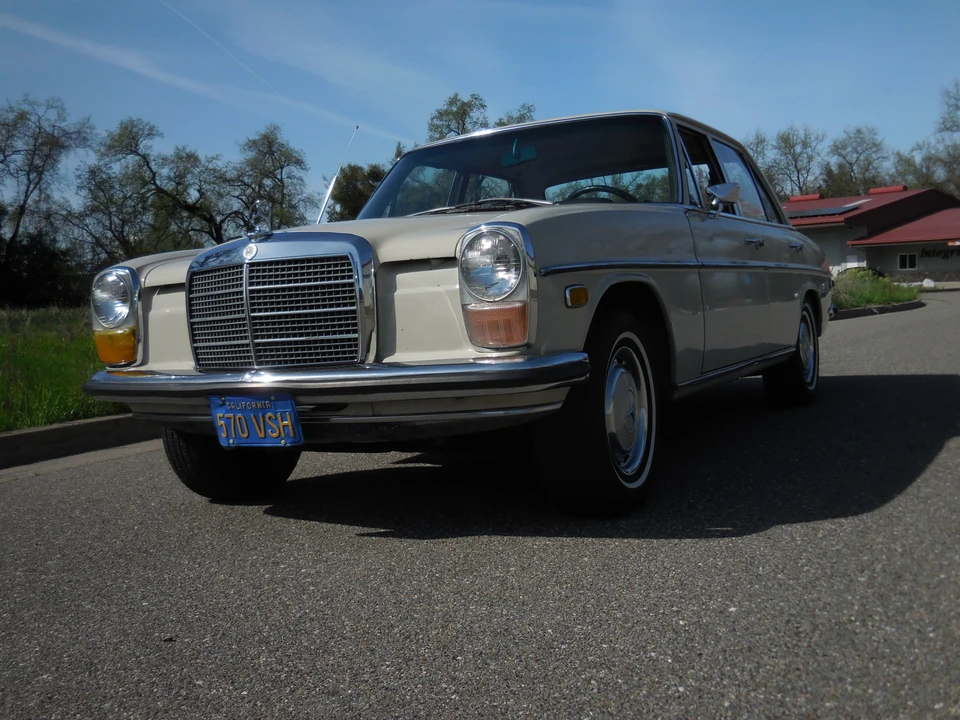 1969 Mercedes-Benz W114 & W115 - Image 4 of 31