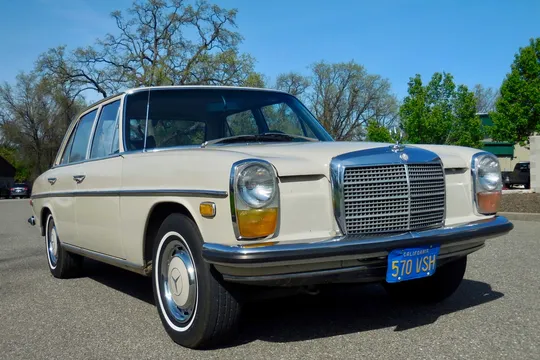 1969 Mercedes-Benz 220D