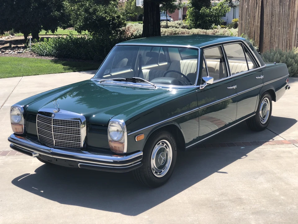 1969 Mercedes-Benz W114 & W115 - Image 6 of 31