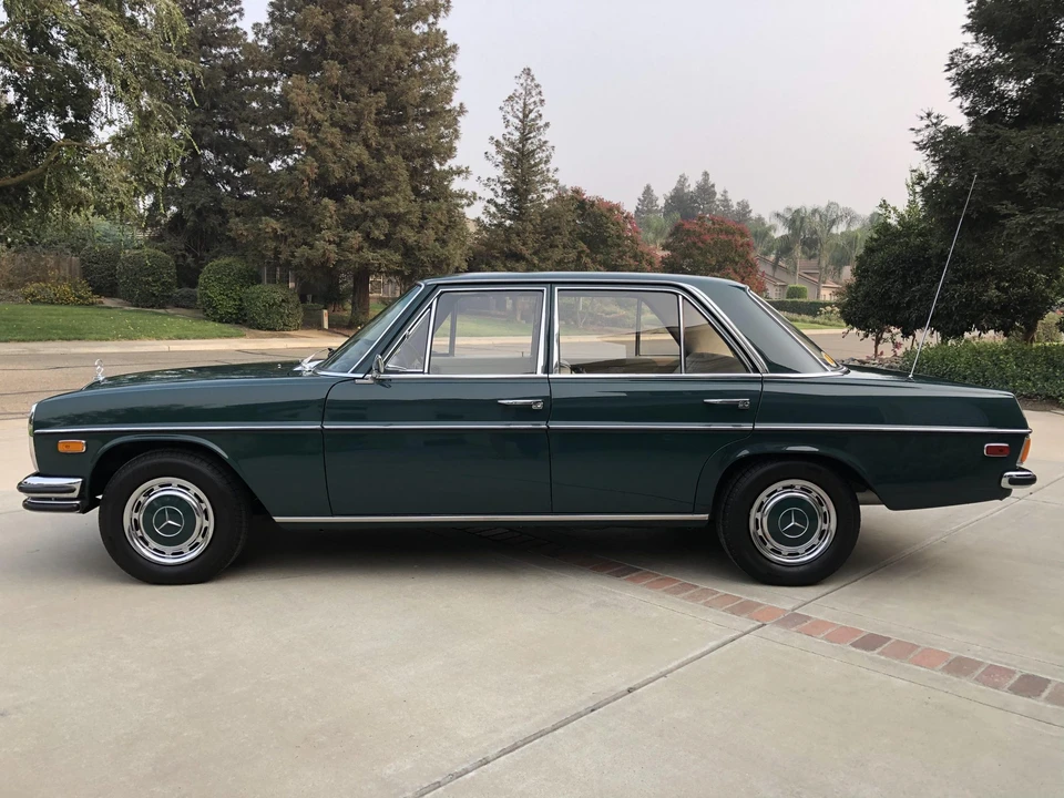 1969 Mercedes-Benz W114 & W115 - Image 8 of 31