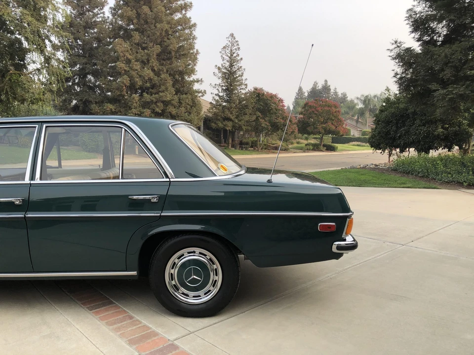1969 Mercedes-Benz W114 & W115 - Image 19 of 31