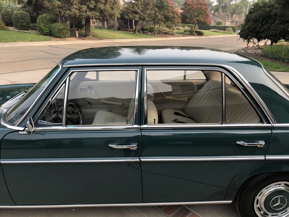 1969 Mercedes-Benz W114 & W115 - Image 18 of 31