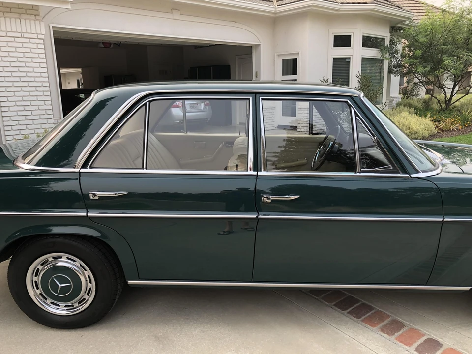 1969 Mercedes-Benz W114 & W115 - Image 16 of 31