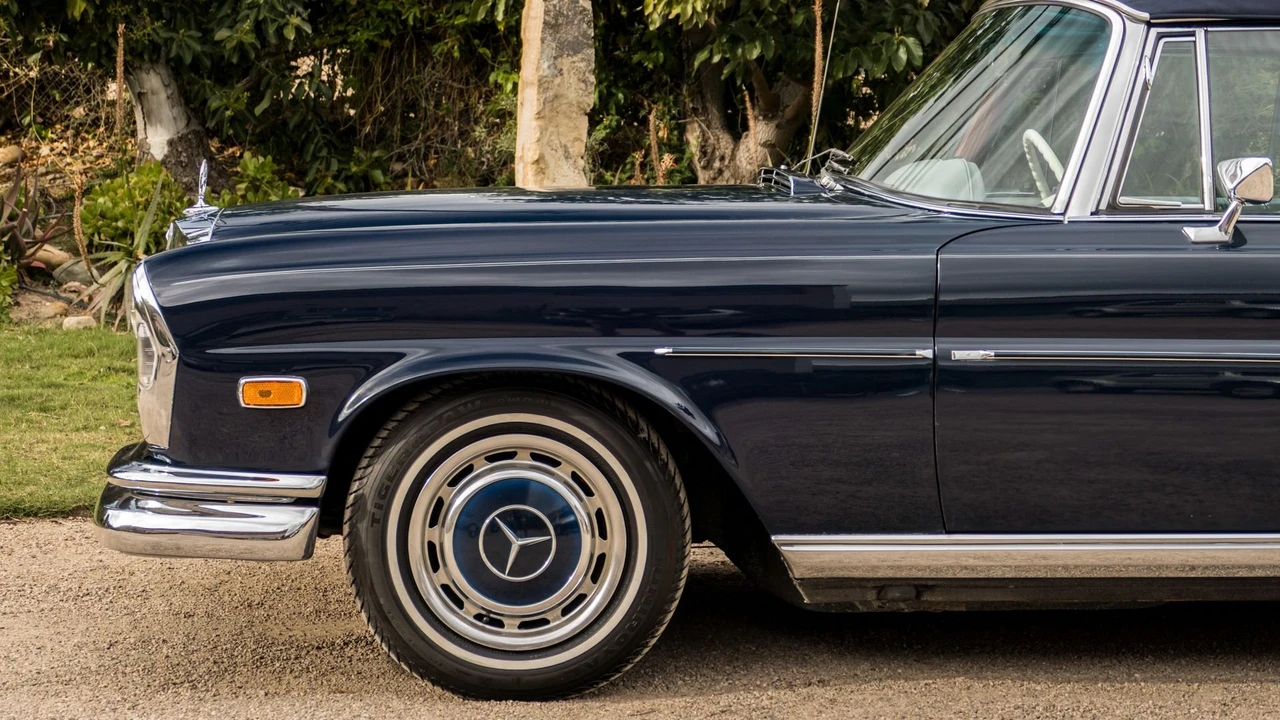 1969 Mercedes-Benz W111 Cabriolet - Image 28 of 31