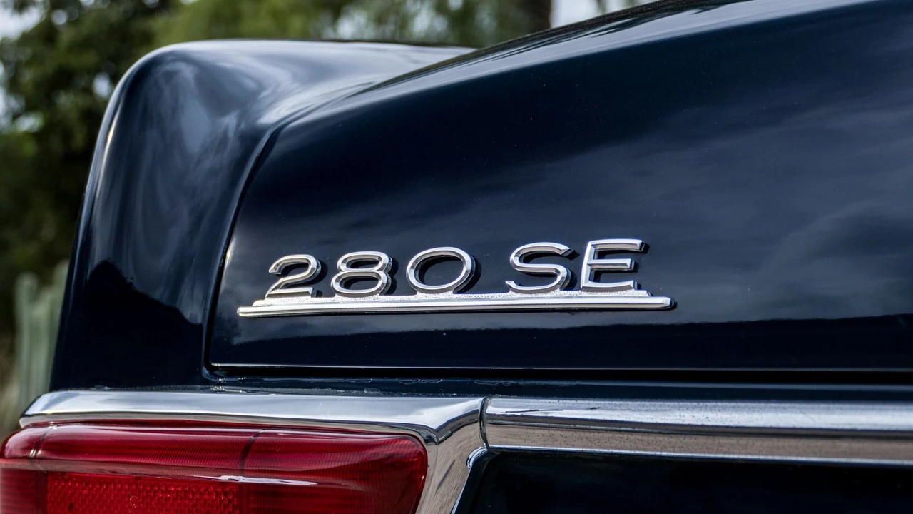 1969 Mercedes-Benz W111 Cabriolet - Image 8 of 31
