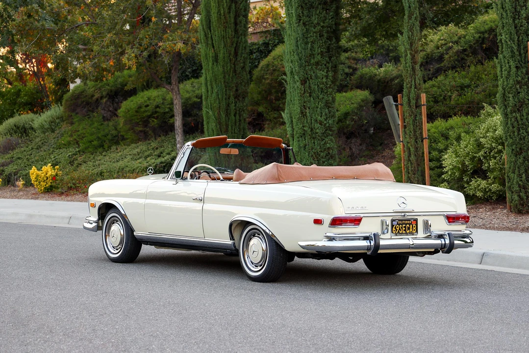 1969 Mercedes-Benz W111 Cabriolet - Image 17 of 31