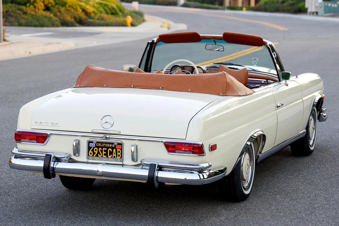 1969 Mercedes-Benz W111 Cabriolet - Image 20 of 31