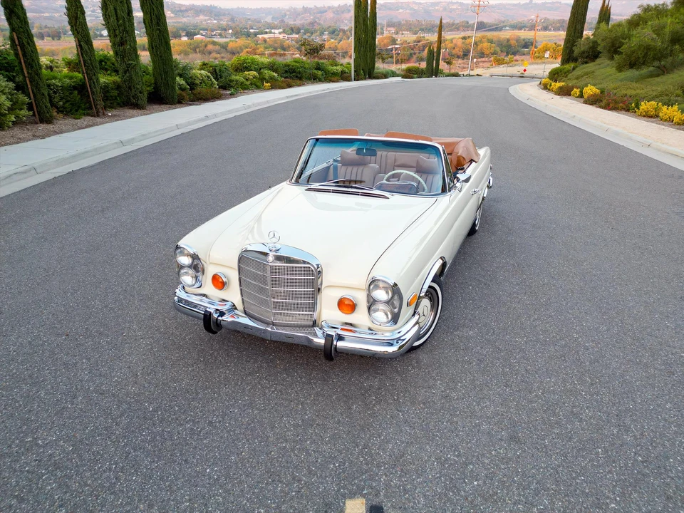 1969 Mercedes-Benz W111 Cabriolet - Image 4 of 31