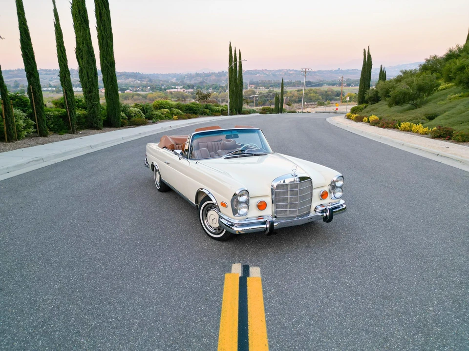 1969 Mercedes-Benz W111 Cabriolet - Image 9 of 31