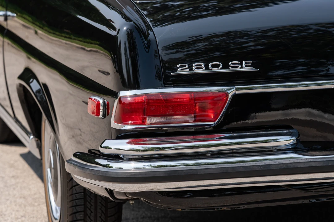 1969 Mercedes-Benz W111 Cabriolet - Image 21 of 31