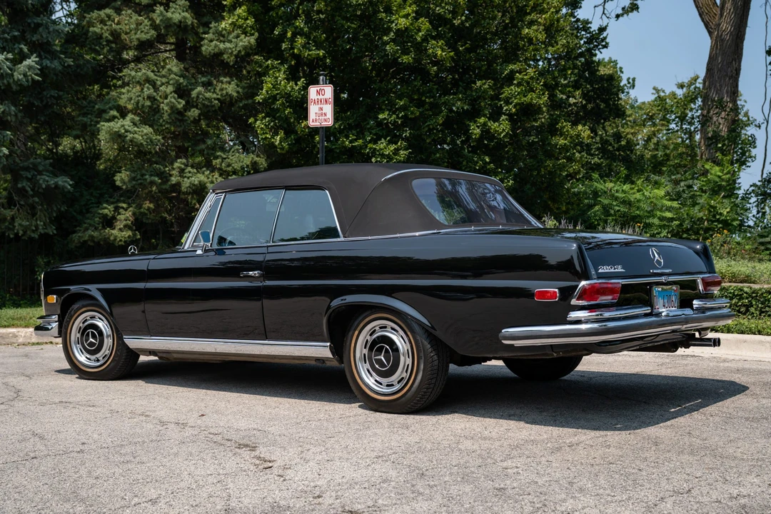 1969 Mercedes-Benz W111 Cabriolet - Image 15 of 31