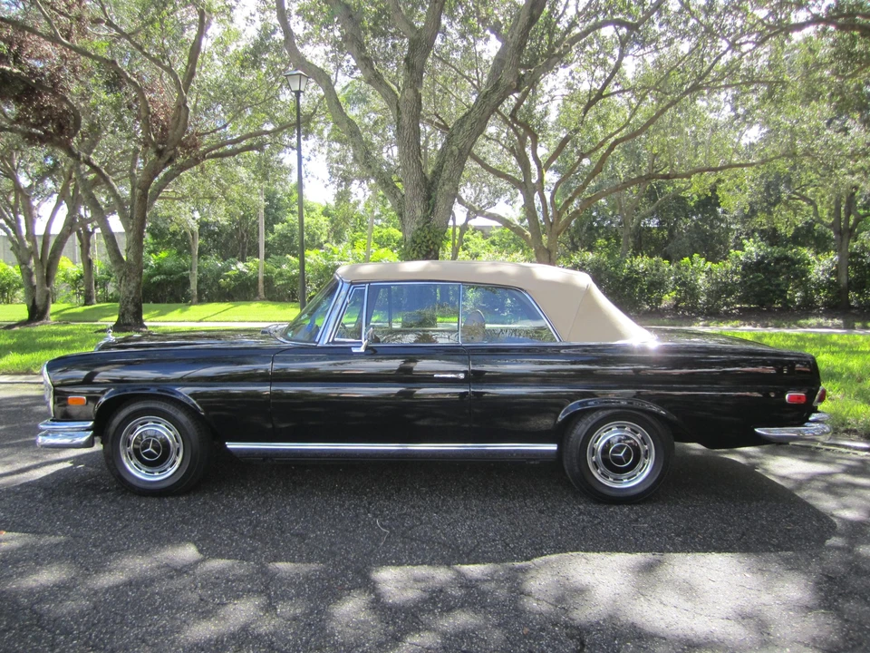 1969 Mercedes-Benz W111 Cabriolet - Image 12 of 31