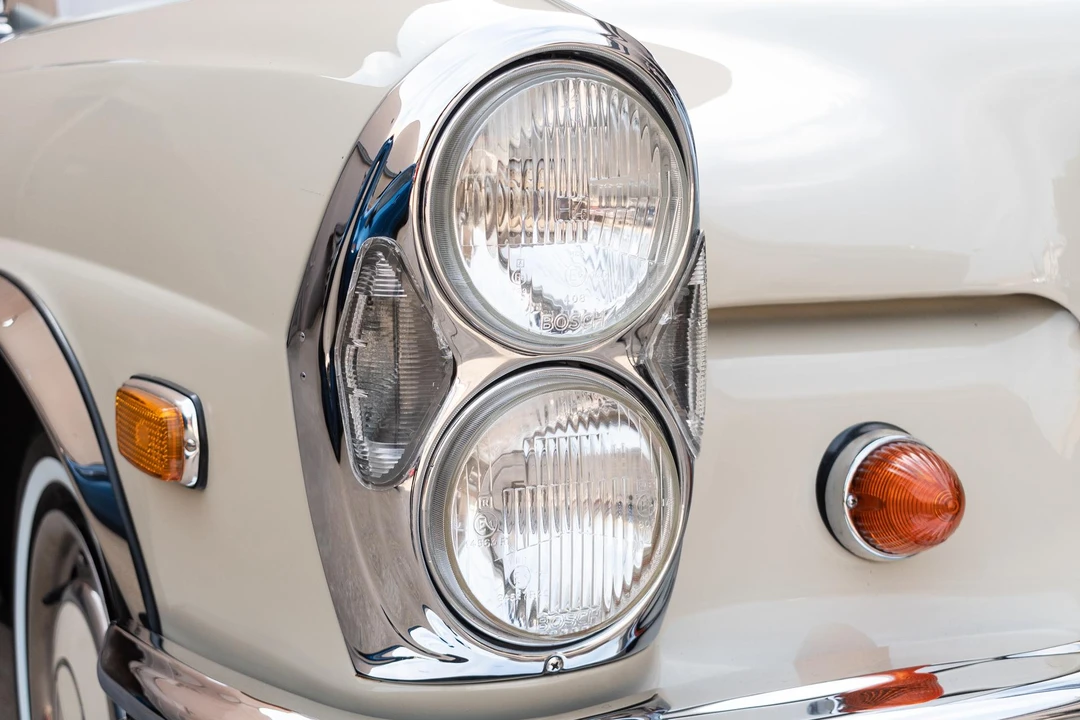 1969 Mercedes-Benz W111 Cabriolet - Image 12 of 31