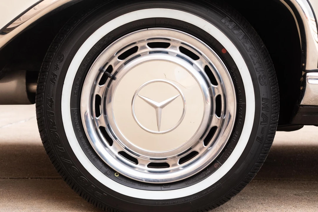 1969 Mercedes-Benz W111 Cabriolet - Image 28 of 31