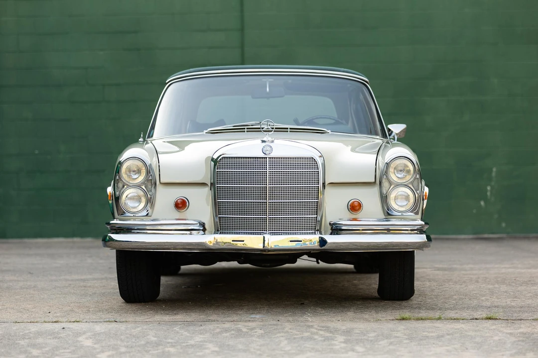 1969 Mercedes-Benz W111 Cabriolet - Image 11 of 31
