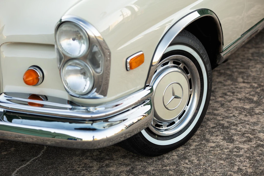 1969 Mercedes-Benz W111 Cabriolet - Image 15 of 31