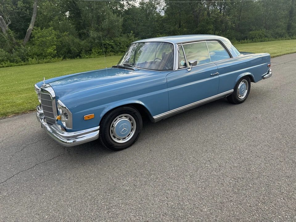 1969 Mercedes-Benz W111 Coupe - Image 4 of 31