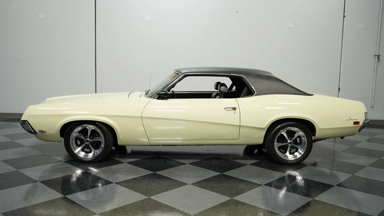 1969 Mercury Cougar 1st Gen - Image 2 of 12