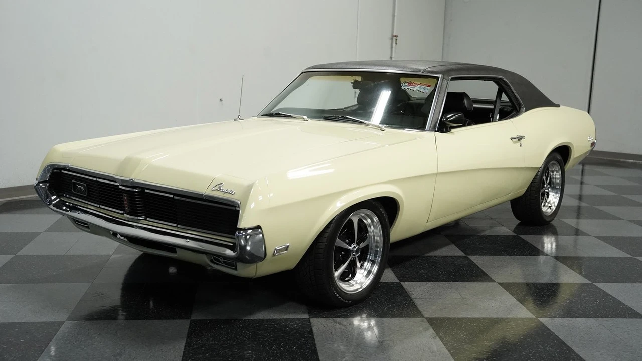 1969 Mercury Cougar 1st Gen - Image 5 of 12