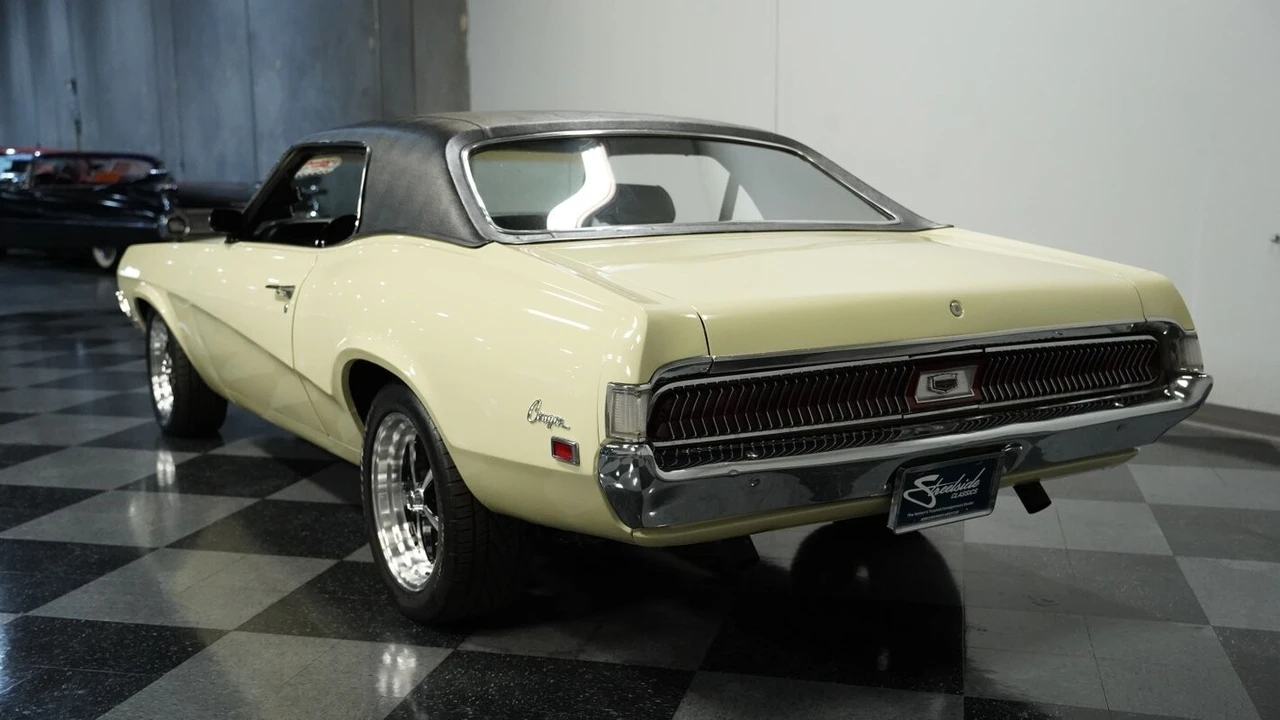 1969 Mercury Cougar 1st Gen - Image 8 of 12