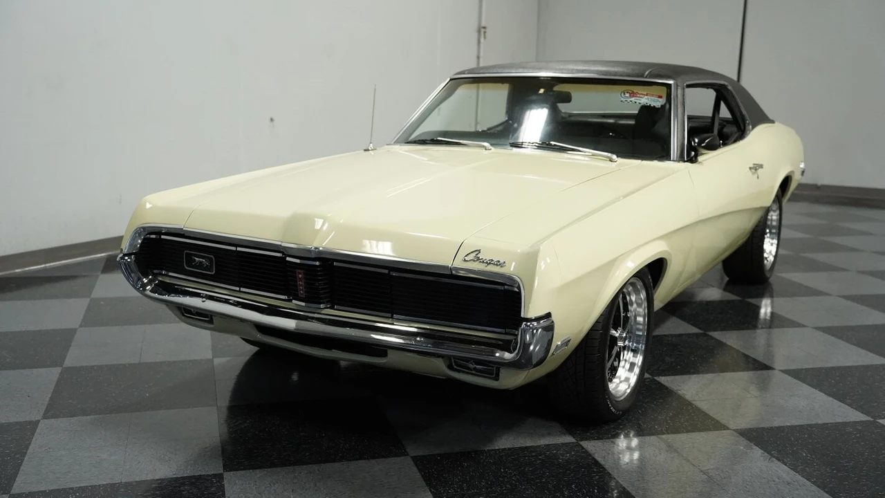 1969 Mercury Cougar 1st Gen - Image 16 of 21