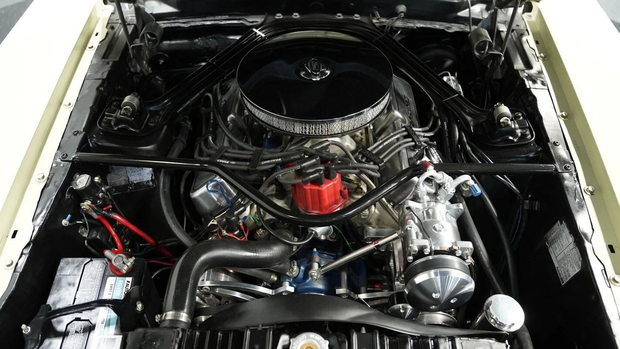 1969 Mercury Cougar 1st Gen - Image 4 of 12