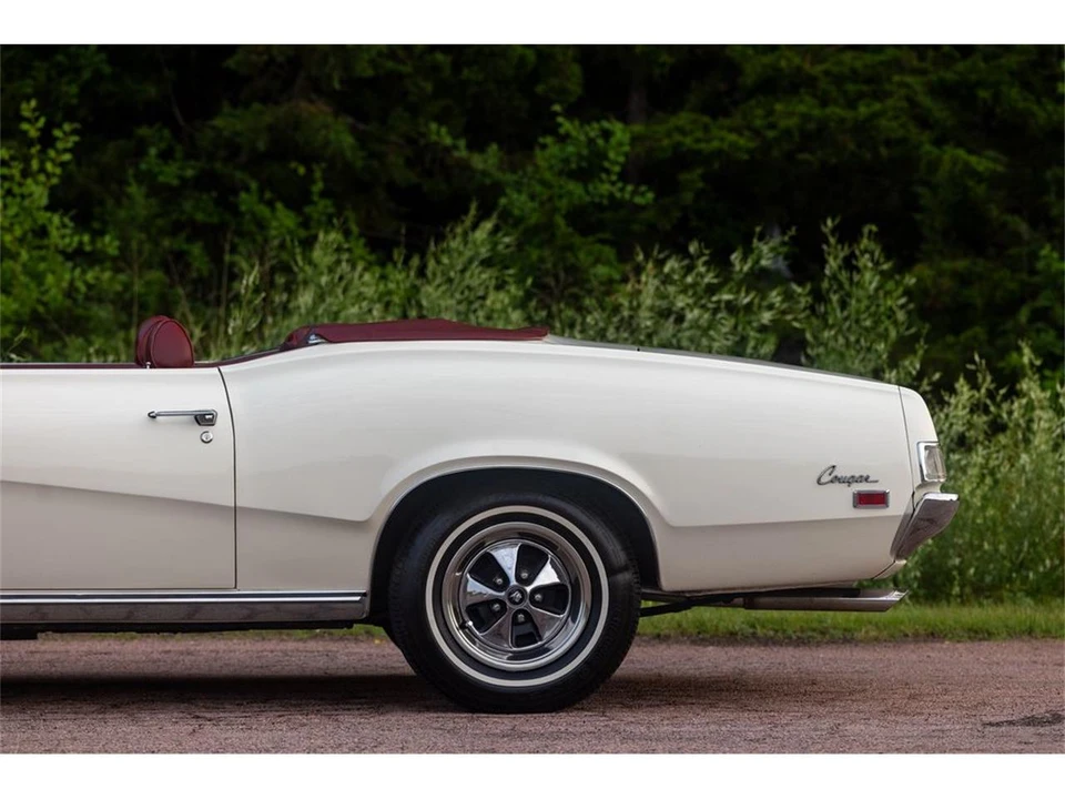 1969 Mercury Cougar 1st Gen - Image 26 of 31