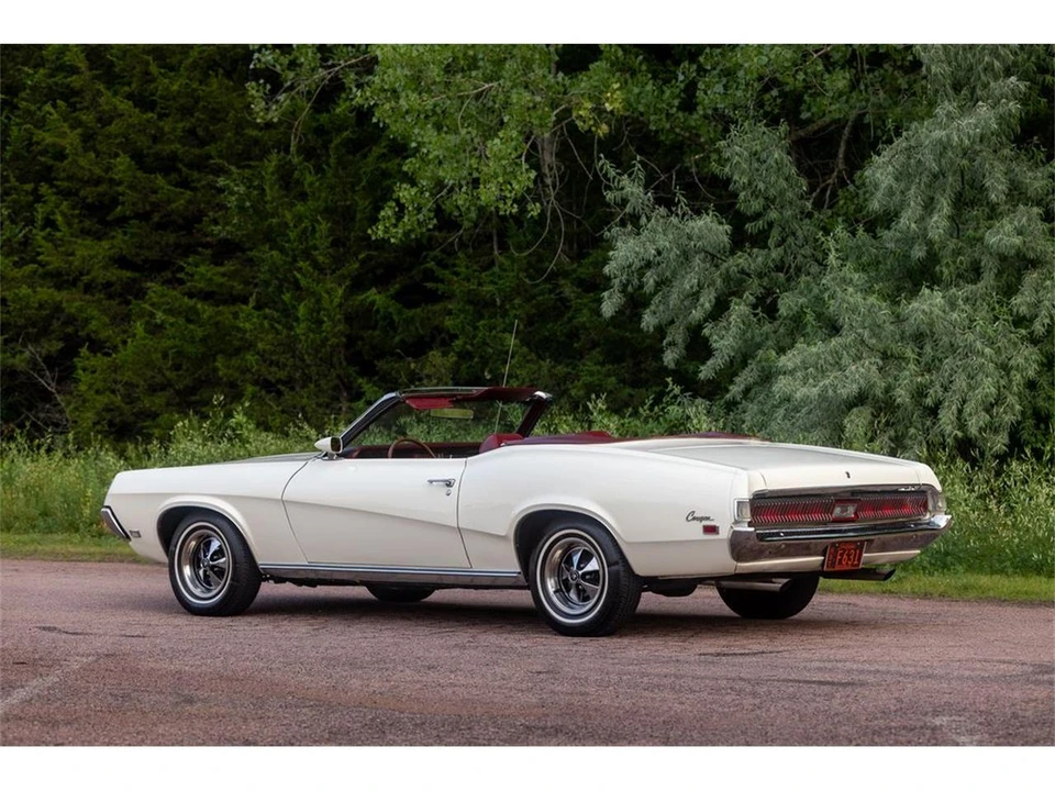 1969 Mercury Cougar 1st Gen - Image 27 of 31