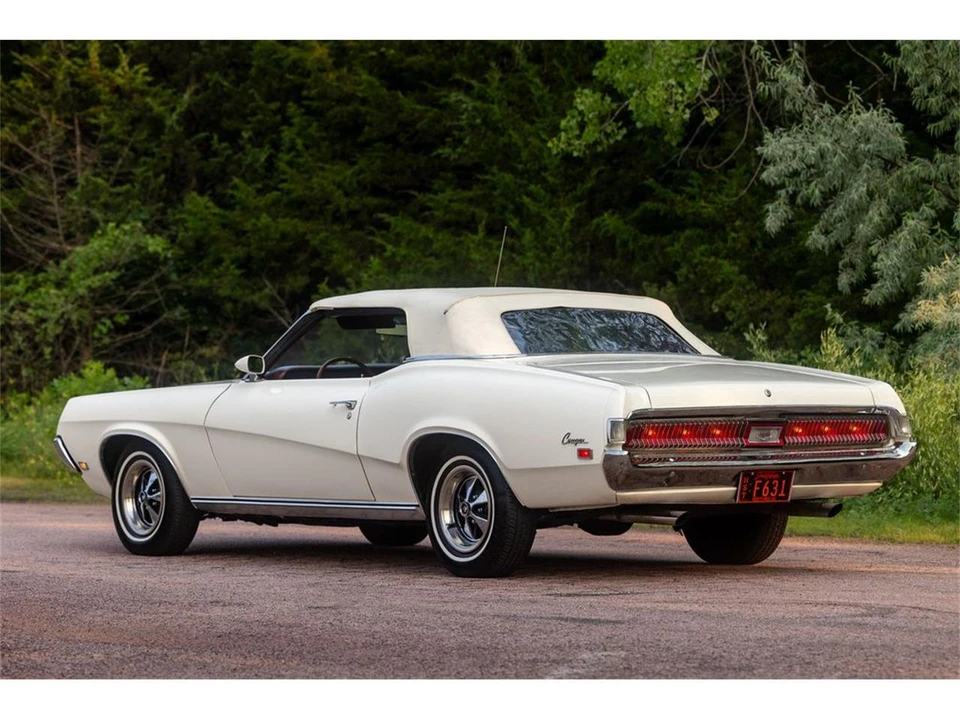 1969 Mercury Cougar 1st Gen - Image 13 of 31