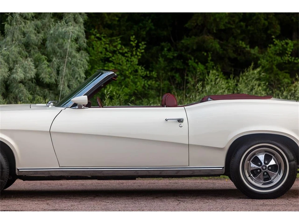 1969 Mercury Cougar 1st Gen - Image 25 of 31