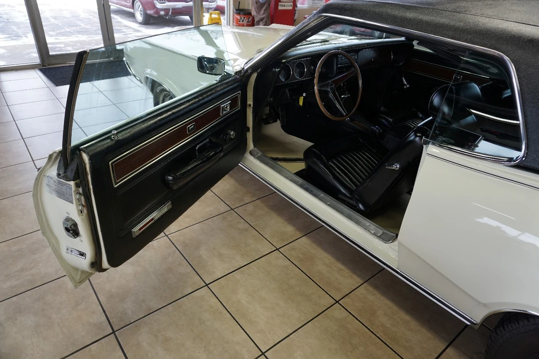 1969 Mercury Cougar 1st Gen - Image 19 of 21