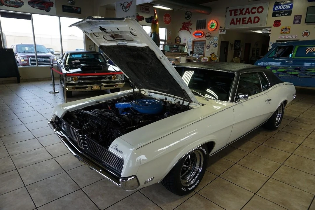 1969 Mercury Cougar 1st Gen - Image 30 of 31