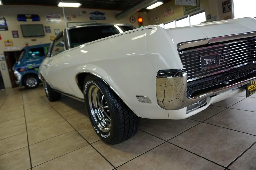 1969 Mercury Cougar 1st Gen - Image 12 of 31