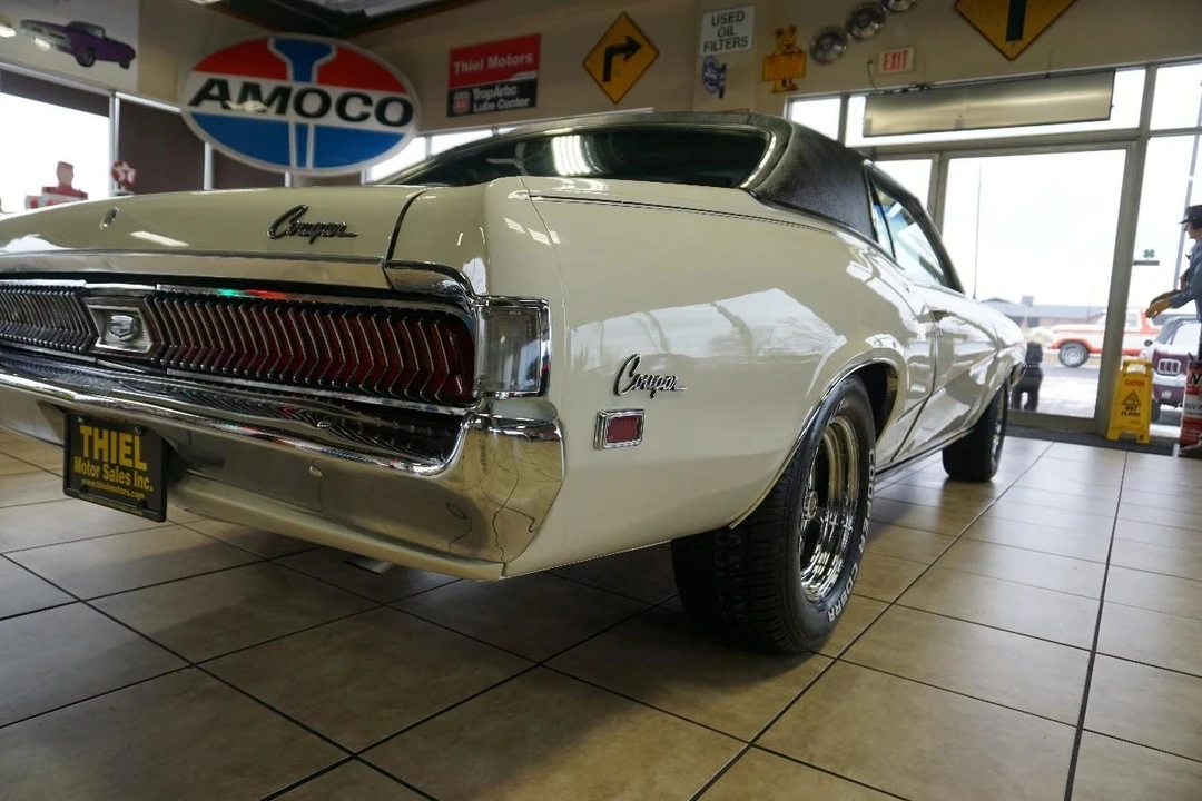 1969 Mercury Cougar 1st Gen - Image 16 of 21