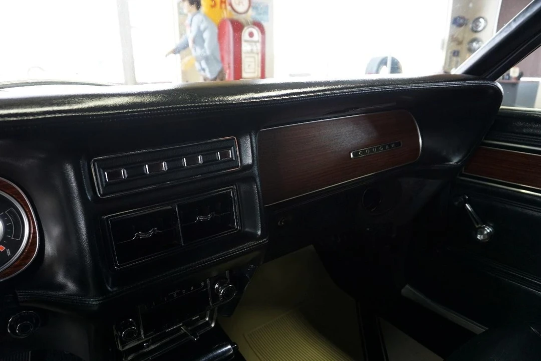 1969 Mercury Cougar 1st Gen - Image 26 of 31