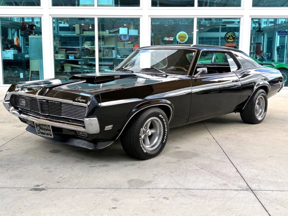 1969 Mercury Cougar 1st Gen - Image 11 of 31
