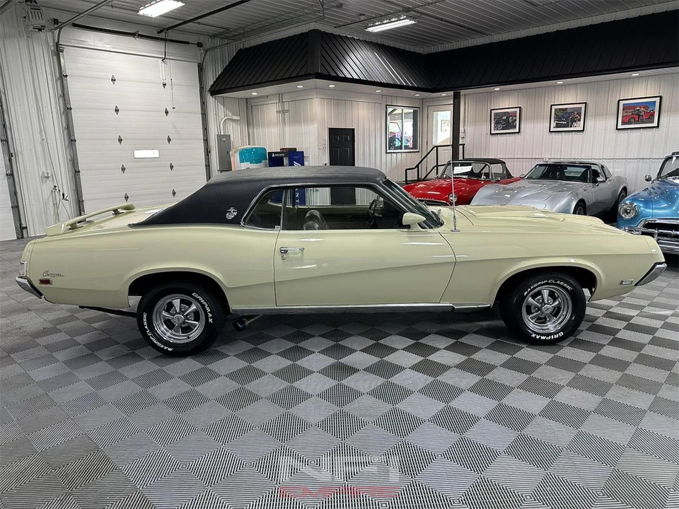 1969 Mercury Cougar 1st Gen - Image 7 of 31