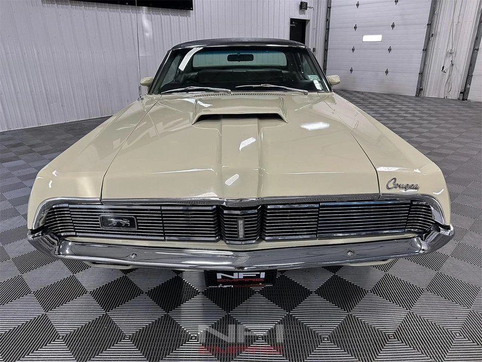 1969 Mercury Cougar 1st Gen - Image 4 of 31