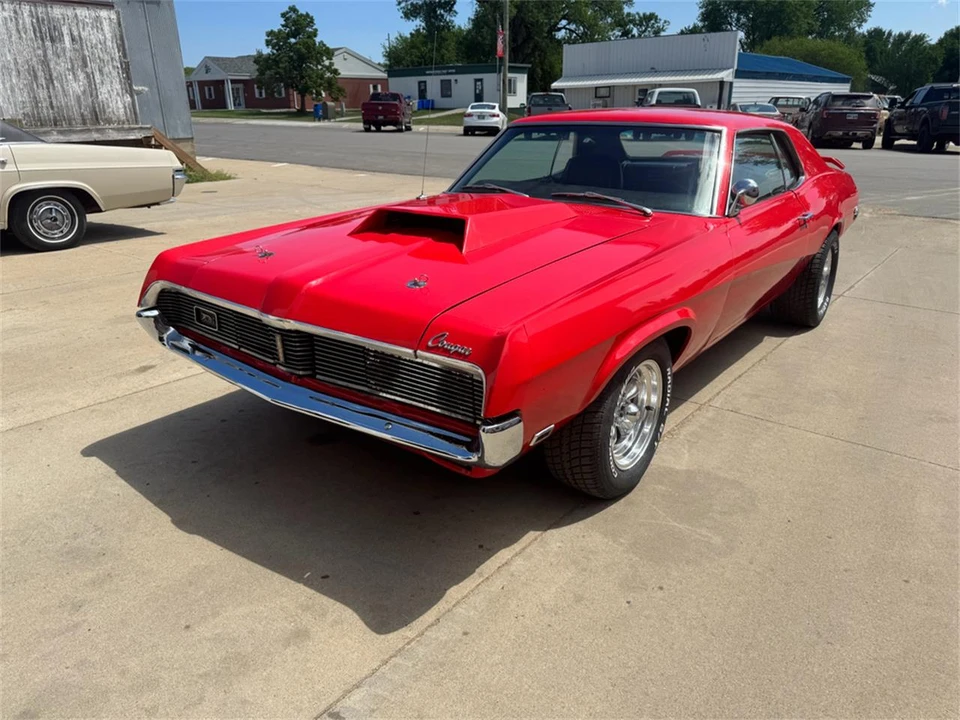 1969 Mercury Cougar 1st Gen - Image 3 of 31