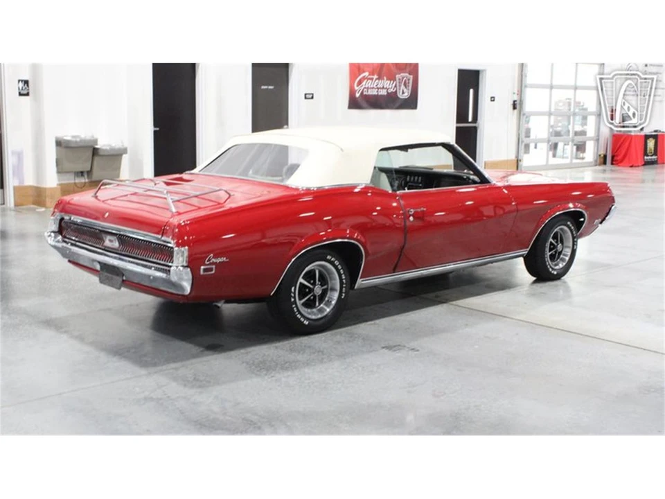 1969 Mercury Cougar 1st Gen - Image 26 of 31