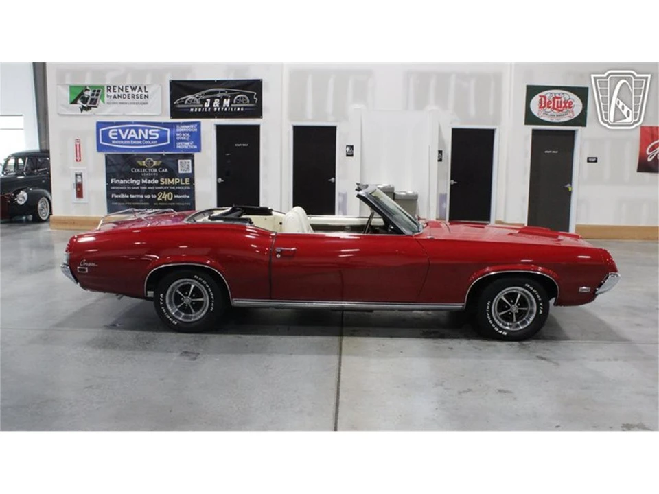 1969 Mercury Cougar 1st Gen - Image 13 of 31