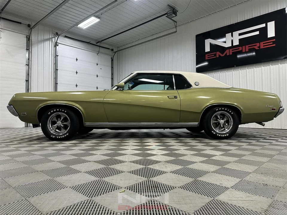 1969 Mercury Cougar 1st Gen - Image 11 of 31