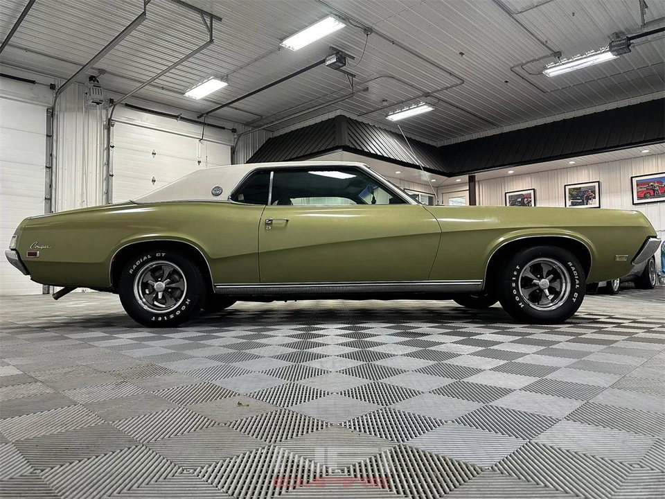1969 Mercury Cougar 1st Gen - Image 17 of 31