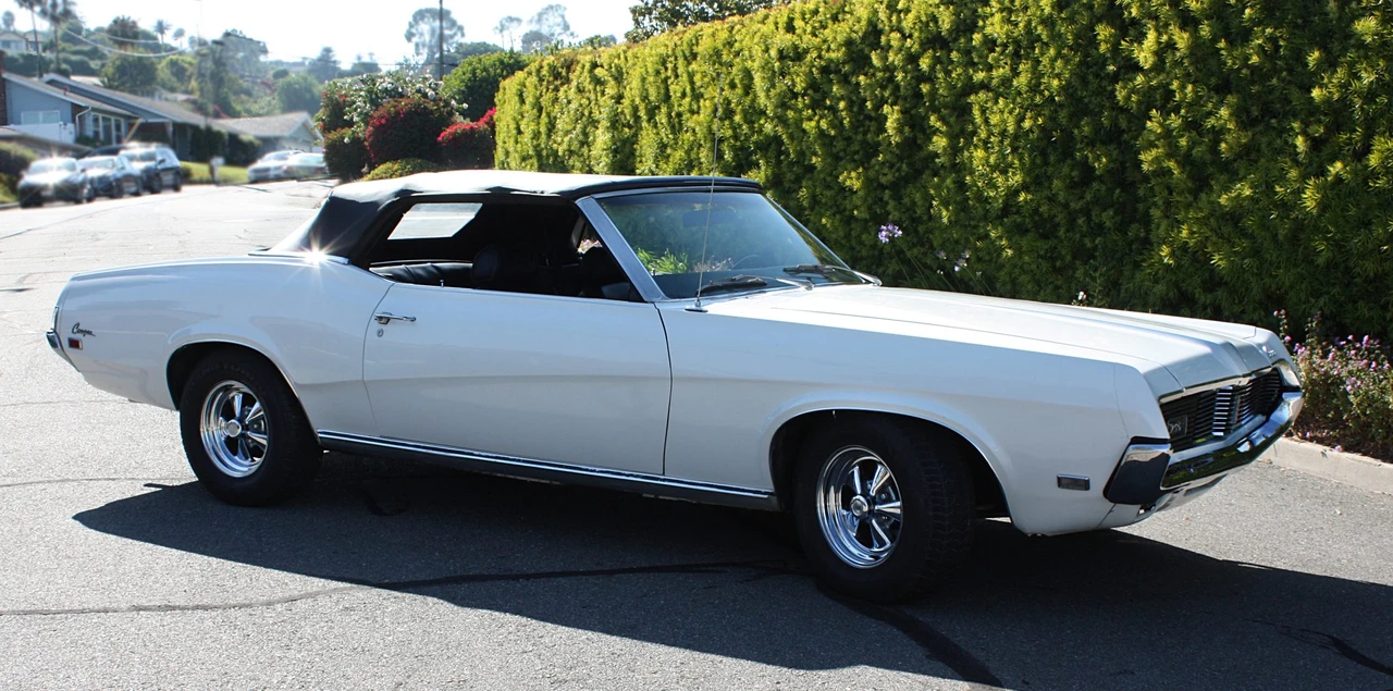 1969 Mercury Cougar 1st Gen - Image 26 of 31