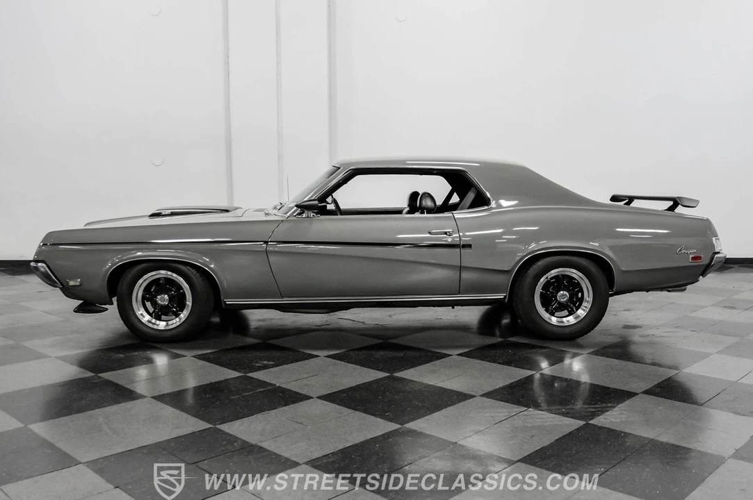 1969 Mercury Cougar 1st Gen - Image 3 of 12